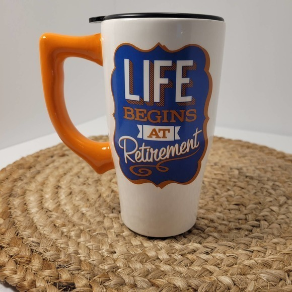 Spoontiques *Life‎ Begins At Retirement* Travel Mug - Picture 1 of 7